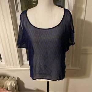 Cold shoulder top